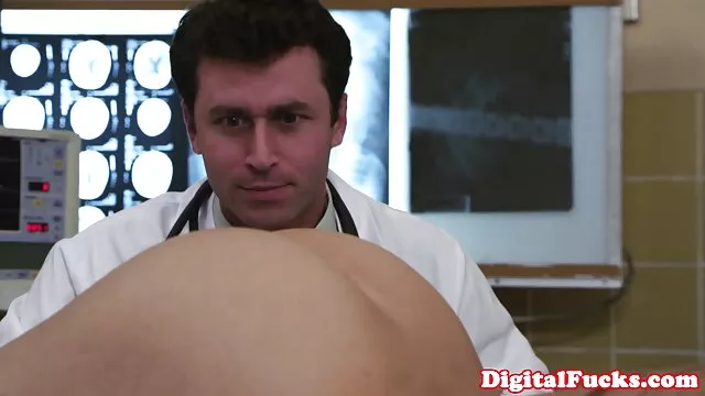 Schritt ältere sexfilme Schwester braucht Trainer