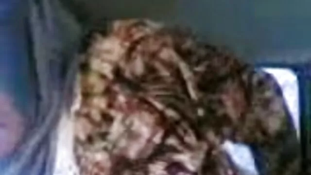 Blonde reife fotzen pornos Gerade Travis Masturbiert Seinen Schwanz