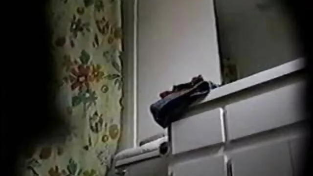 Gezähmte pornos für ältere Teenager Ely ' s werfen Bälle aus Ihrem Arsch
