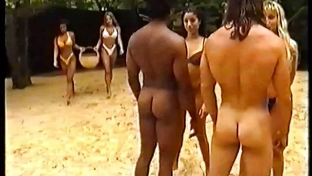 spielen Sie mit gratis pornofilme mit reifen frauen Ihrer nassen pussy und erstaunliche große Titten