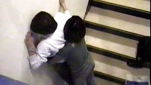 creampie versuchte sexfilm mit alten frauen es in ihren Arsch zu schieben, aber es war zu eng