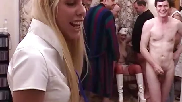 Junge dude nimmt alte Blondine deutsche weiber pornos