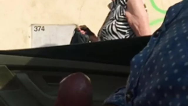 TOUR sexfilme mit frauen ab 50 OF BOOTY-Amerikanische Soldaten im Nahen Osten verhandeln Sex